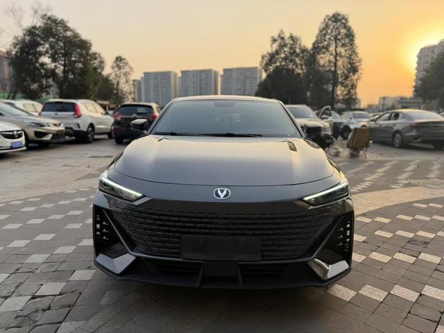 Changan UNI-V