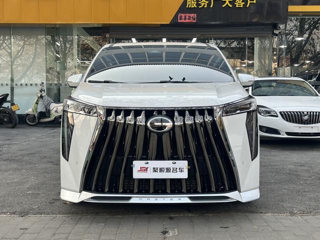 GAC Trumpchi M8