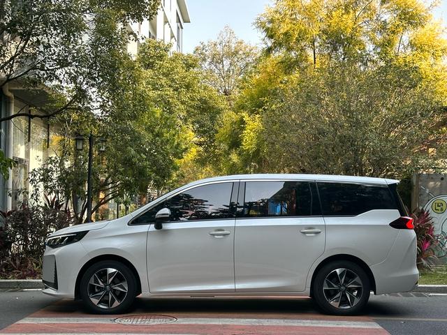 GAC Trumpchi M6