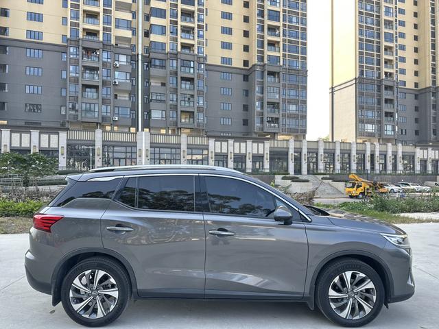 GAC Trumpchi GS4