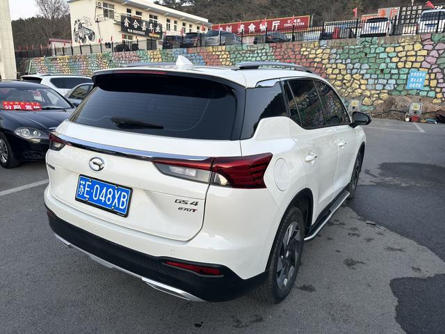 GAC Trumpchi GS4