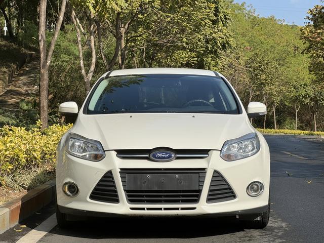 Ford Fox