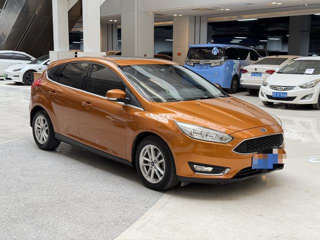 Ford Fox