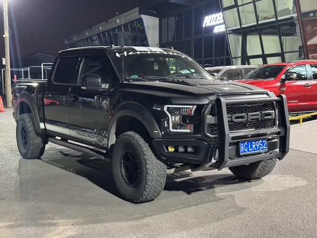 Ford F-150 Raptor