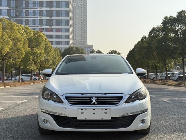 Peugeot 308S