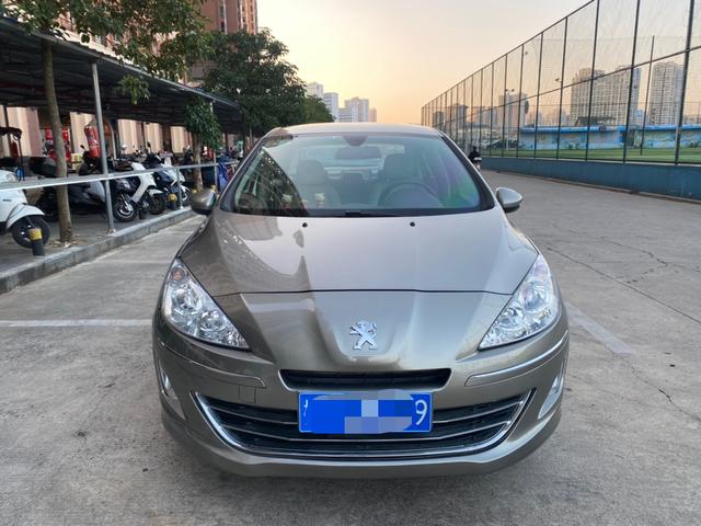 Peugeot 408