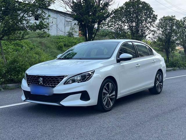 Peugeot 408