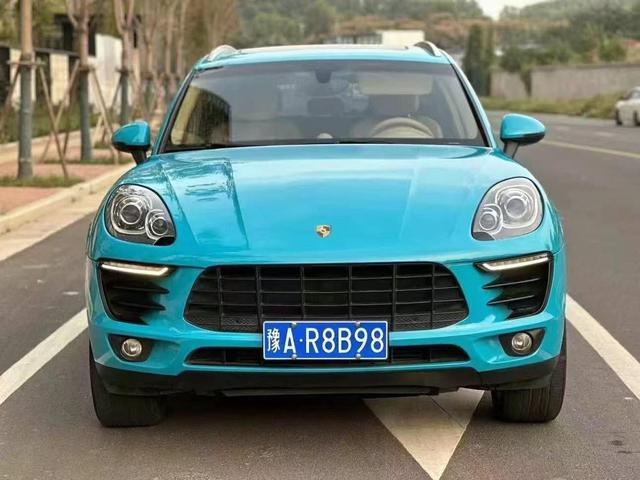 Porsche Macan