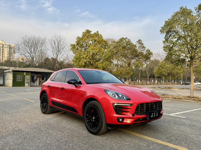 Porsche Macan