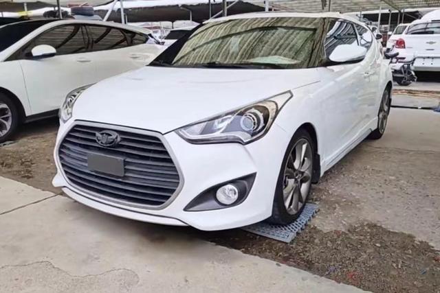 Hyundai Veloster