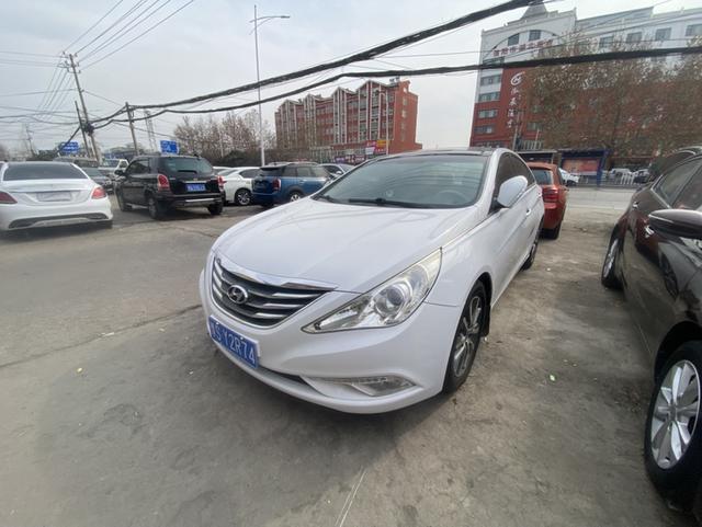 Hyundai Sonata eight