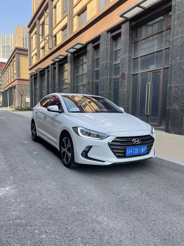 Hyundai Lead