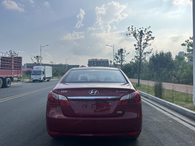 Hyundai Joyful