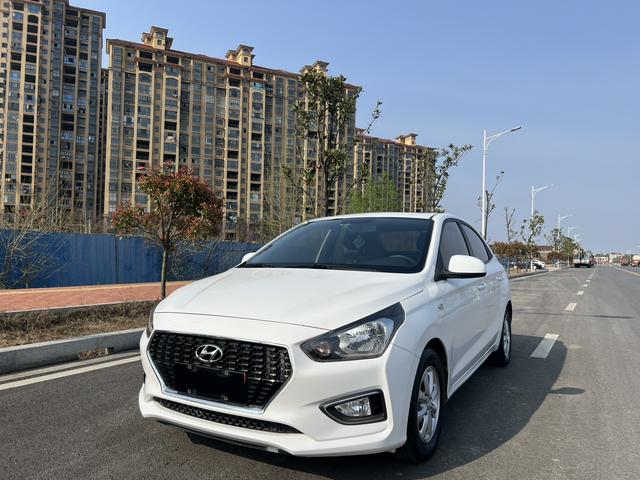 Hyundai Rena