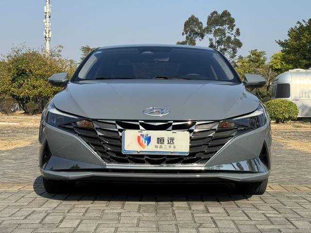 Hyundai Elantra