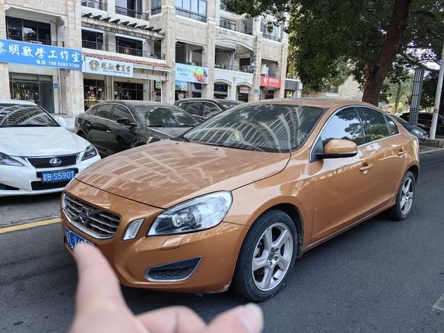 Volvo S60 (imported)