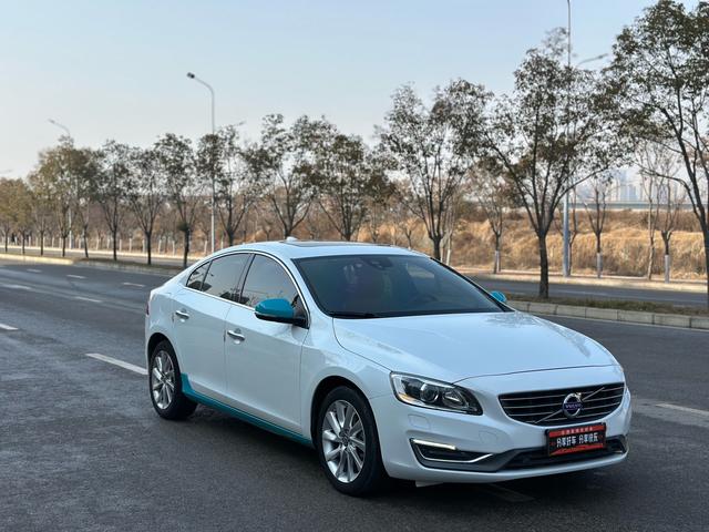 Volvo S60 (imported)