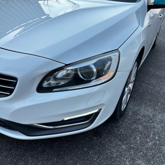 Volvo S60 (imported)