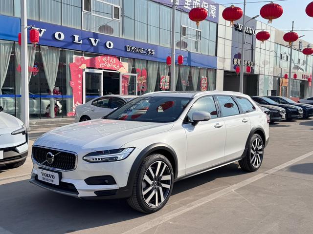 Volvo V90