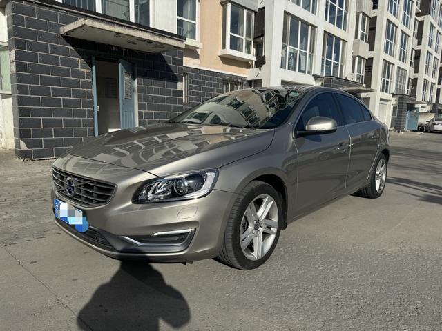 Volvo S60