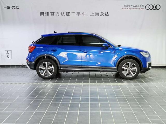 Audi Q2L e-tron