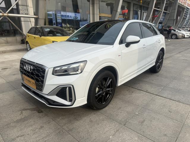 Audi Q2L