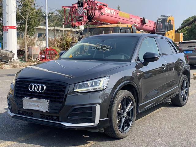 Audi Q2L