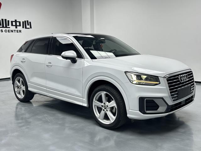 Audi Q2L