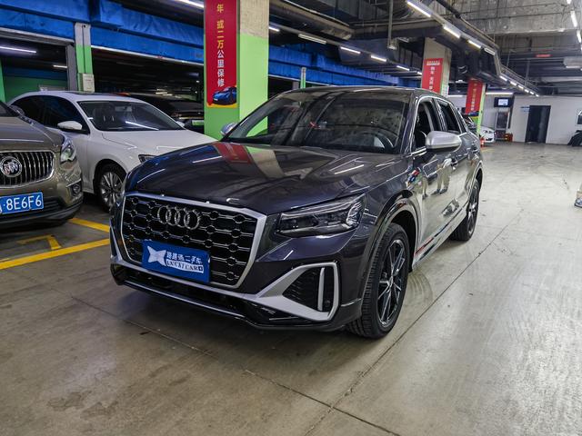 Audi Q2L