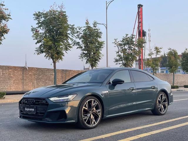 Audi A7L