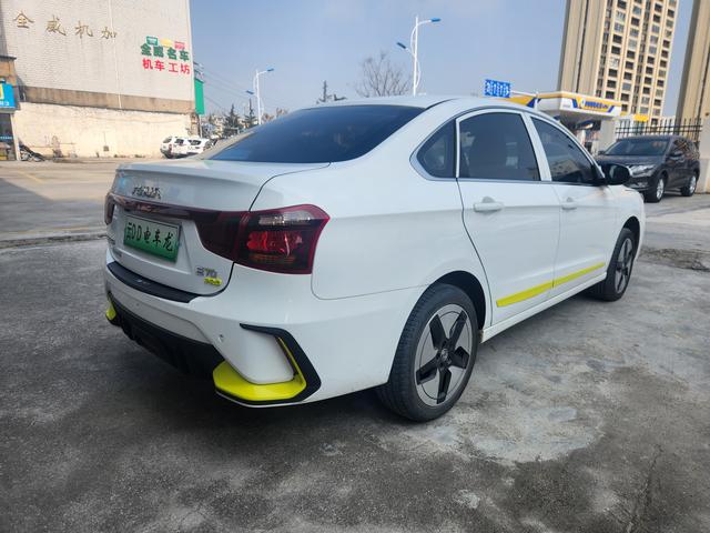 Dongfeng Fengshen E70