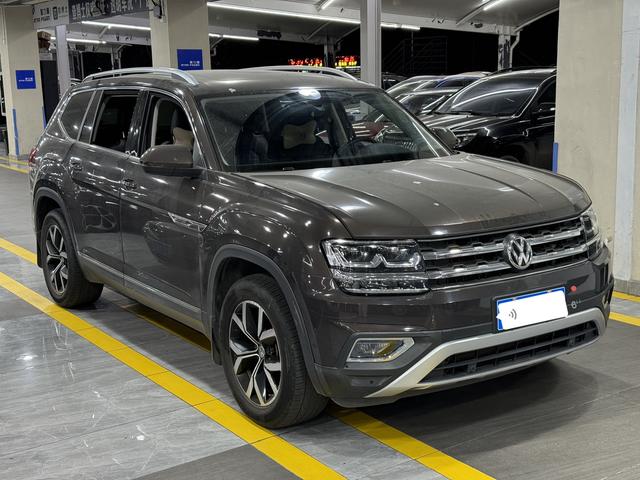 Volkswagen Tuang