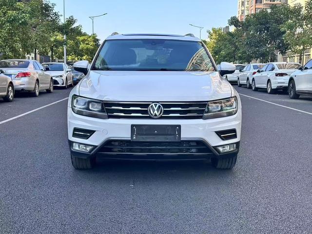 Volkswagen Tiguan L