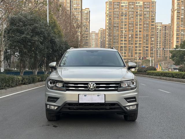 Volkswagen Tiguan L