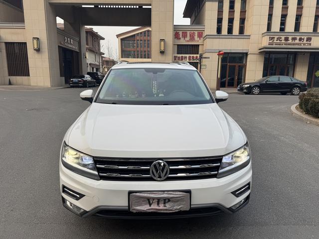 Volkswagen Tiguan L