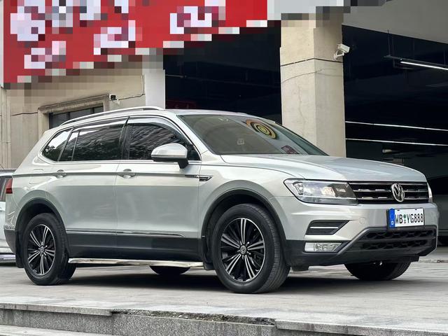 Volkswagen Tiguan L