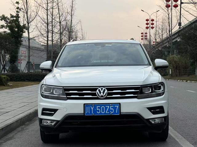 Volkswagen Tiguan L