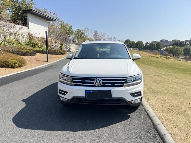 Volkswagen Tiguan L