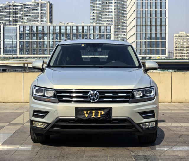 Volkswagen Tiguan L