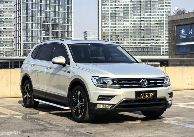 Volkswagen Tiguan L