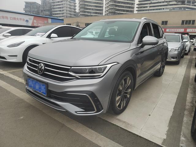 Volkswagen Tiguan L