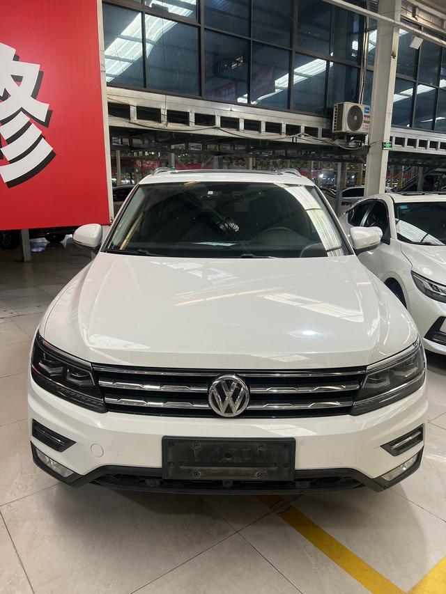 Volkswagen Tiguan L