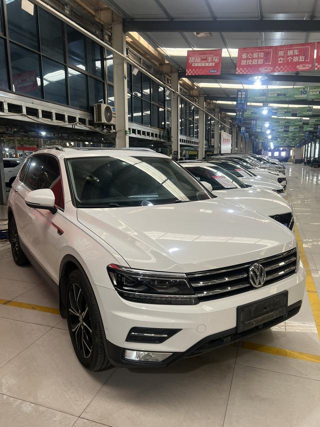 Volkswagen Tiguan L