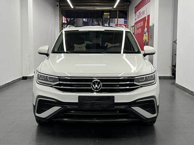 Volkswagen Tiguan L