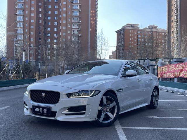 Jaguar XE