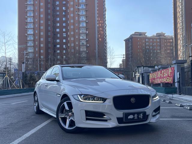 Jaguar XE