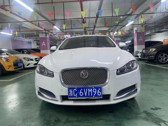 Jaguar XF