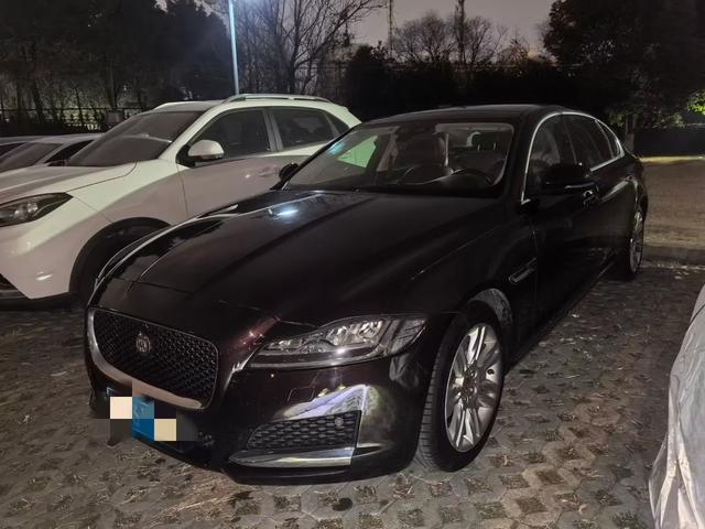 Jaguar XFL