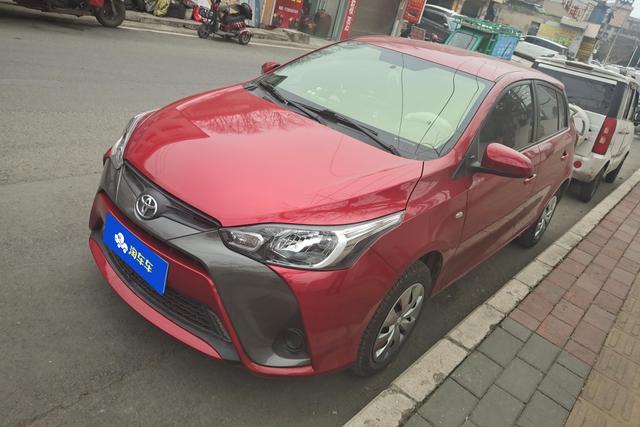 Toyota YARiS L to dazzle