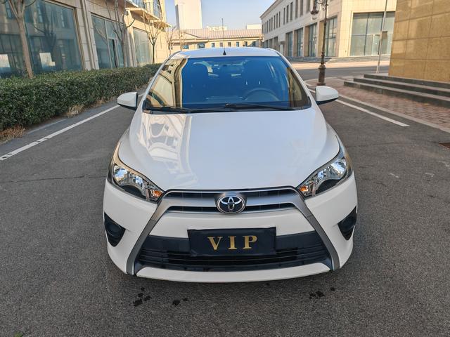 Toyota YARiS L to dazzle